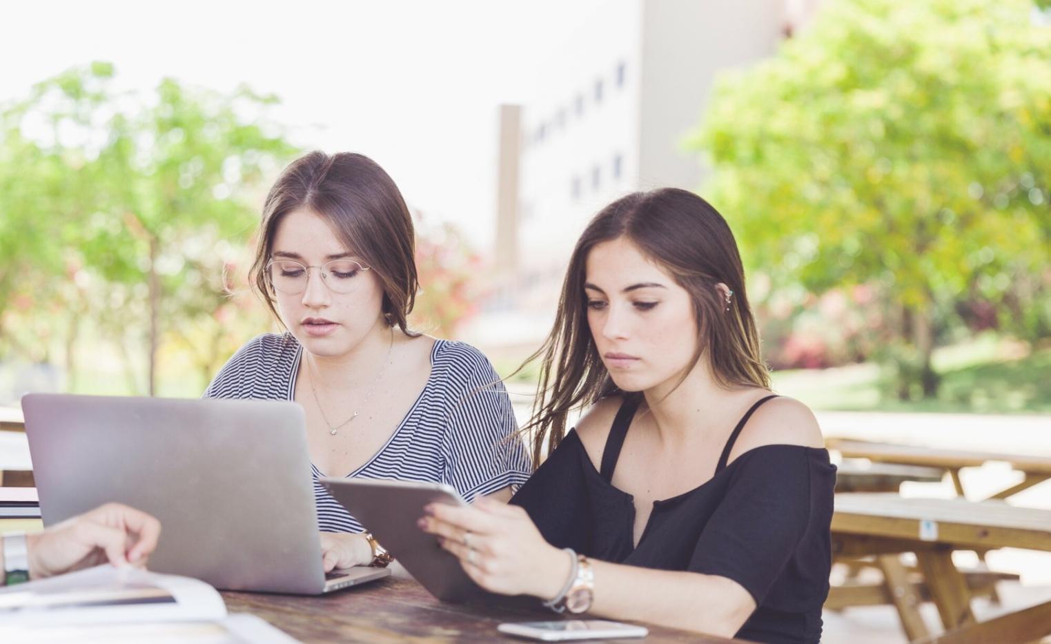 Persönliche Finanzberatung im Einzelgespräch